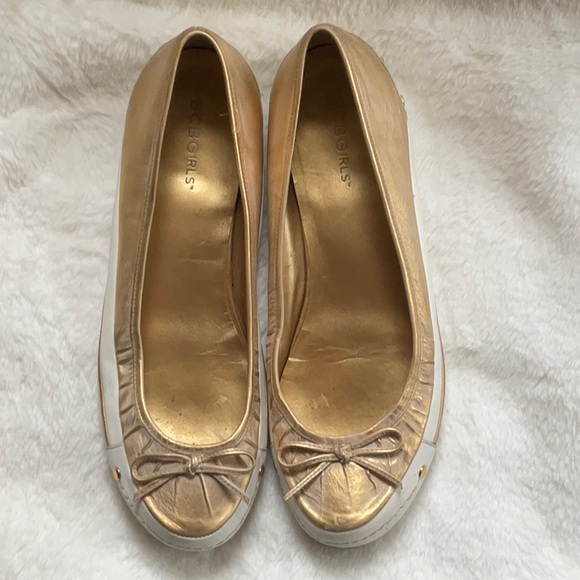 BCBGirls flats 8.5 fit like 8 - Picture 3 of 9